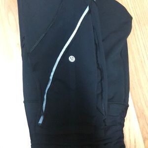Lululemon leggings with mesh size 10